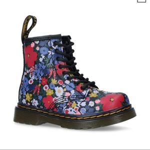 NWOT Floral Dr. Martens size 3 kids 5 women